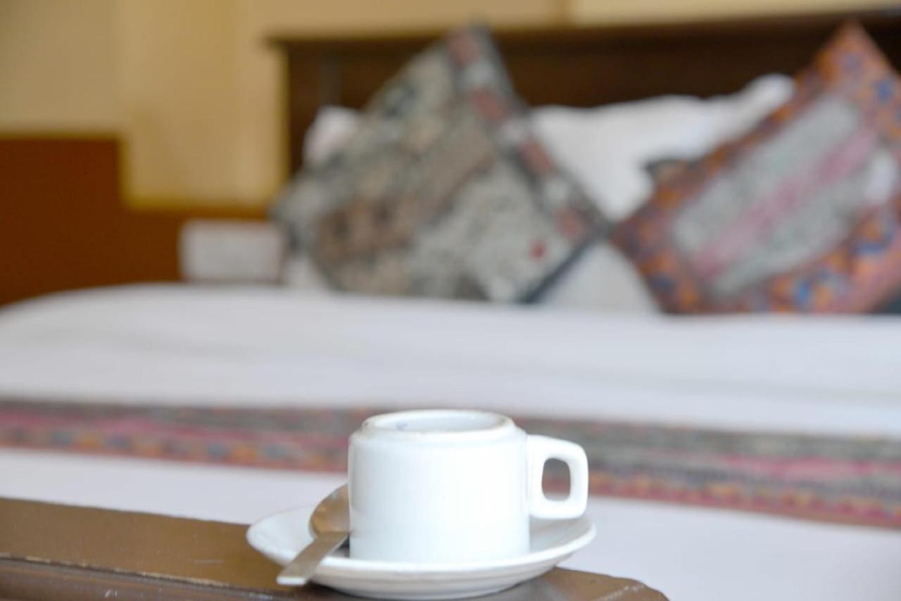 Hotel Neem Haveli Jaisalmer Bagian luar foto